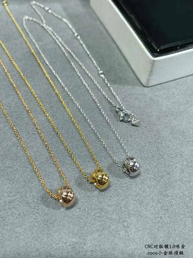 Gold Chain Geometric Knot Pendant Necklace 3