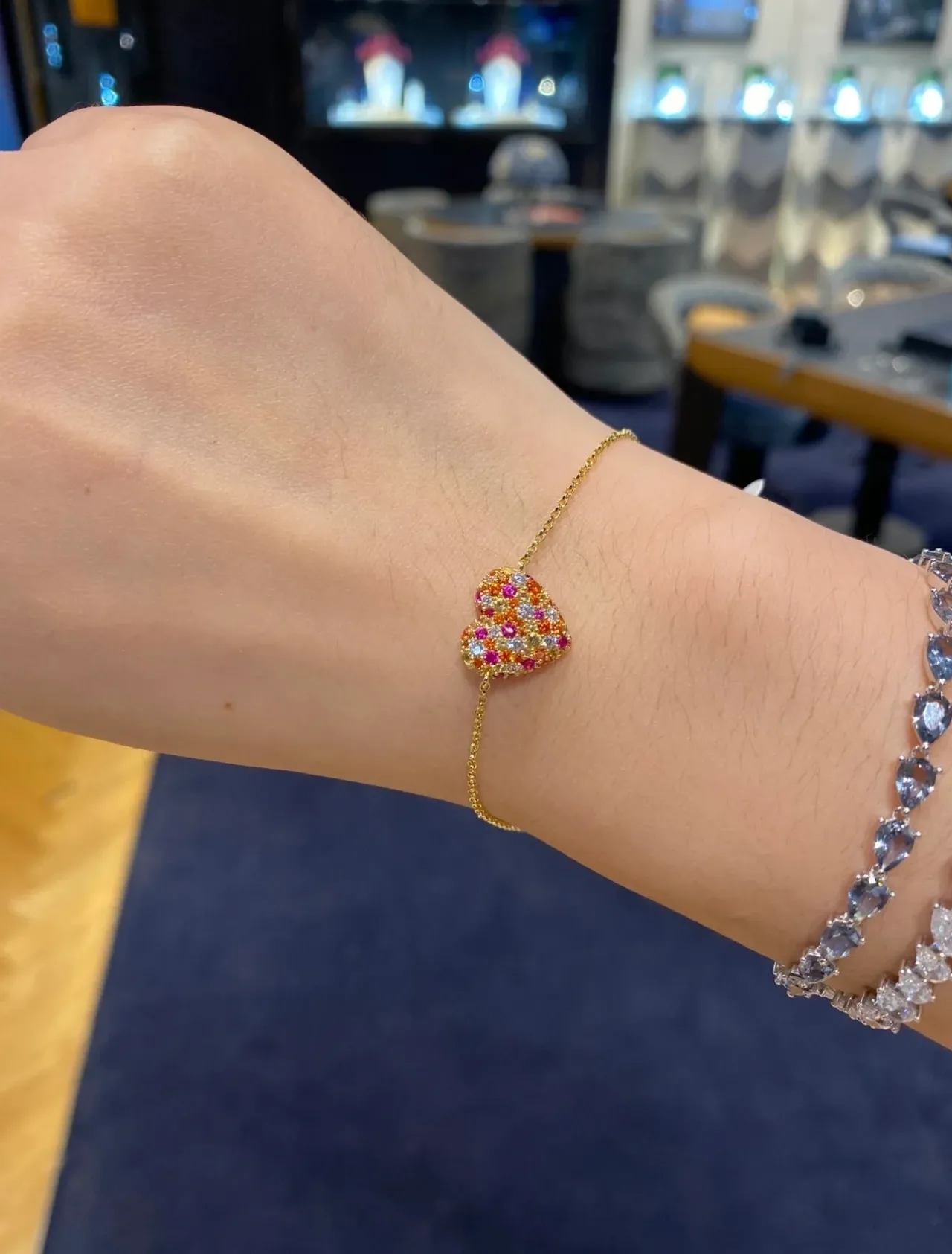 Gold Chain Heart Multistone Pavé Bracelet 4