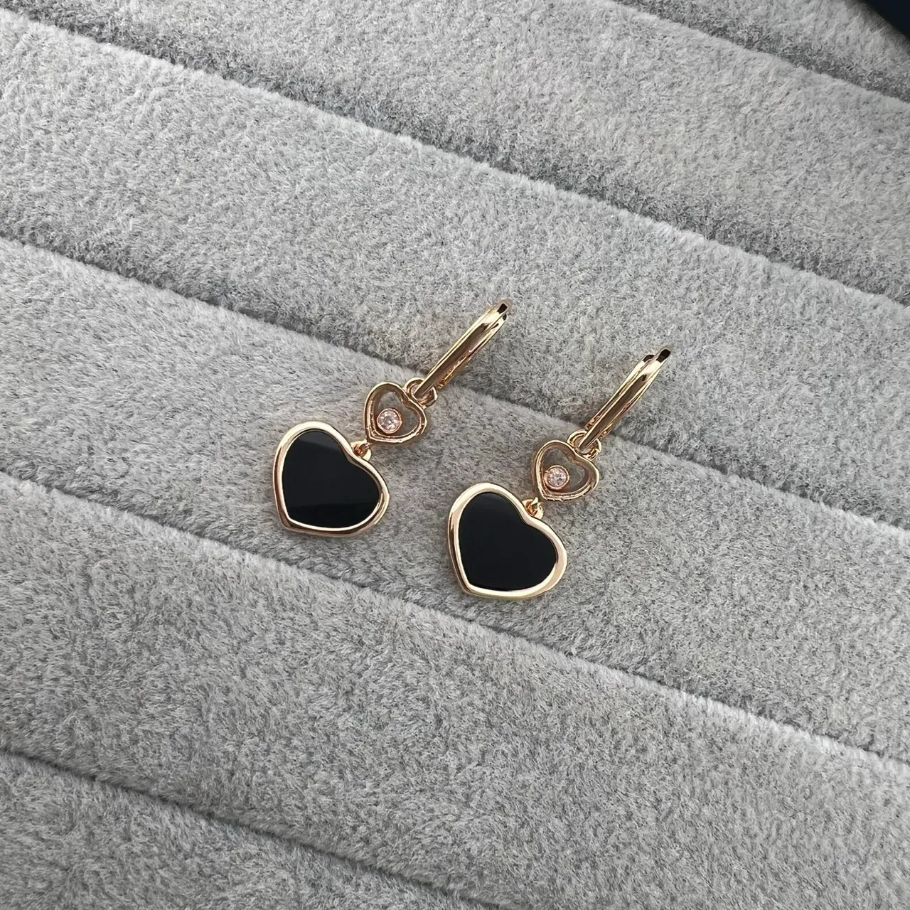 Gold Double-Heart Dangle Metal Earrings 5