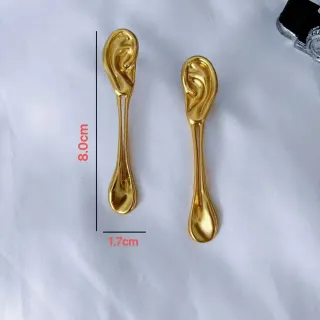 सोने की कान आकार की मूर्तिकला जेवेलरी