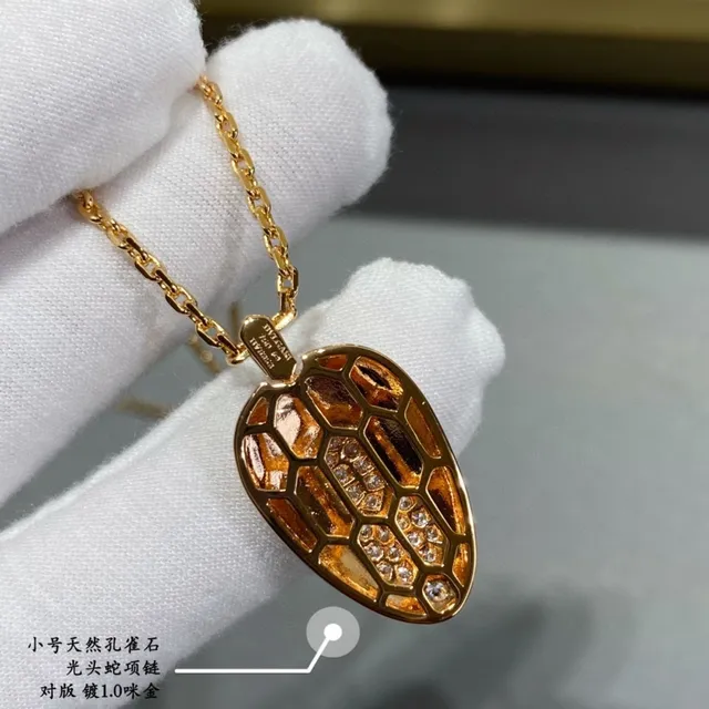 Gold Green Snake-Head Pendant Pavé-Set Stones Necklace 5