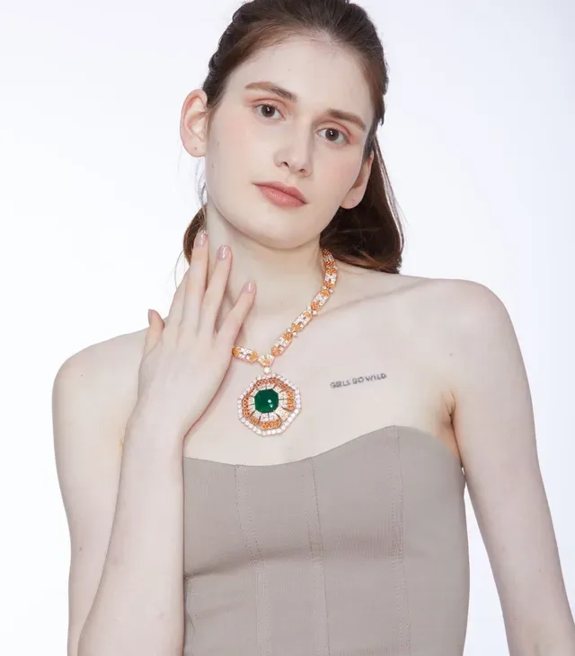 Gold Orange Geometric Link Chain Pavé-Set Stones Necklace 8