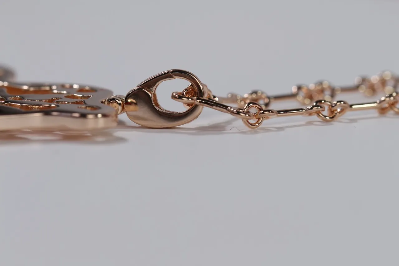 Gold Pink Gourd-Shaped Filigree Openwork Necklace 3
