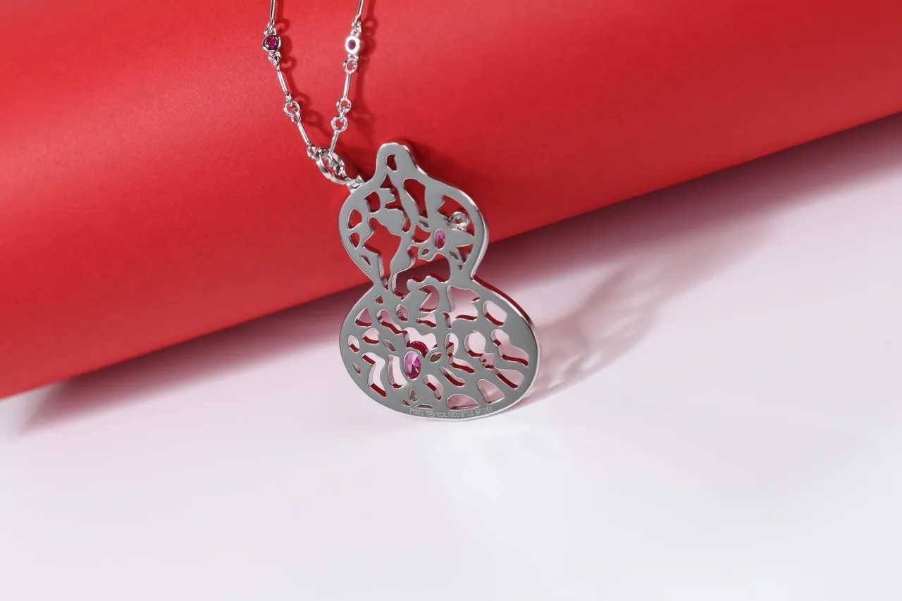 Gold Pink Gourd-Shaped Filigree Openwork Necklace 5