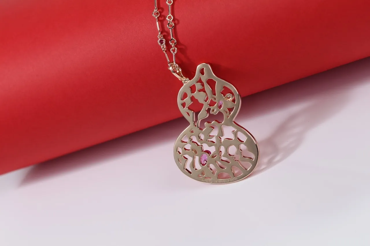 Gold Pink Gourd-Shaped Filigree Openwork Necklace 7