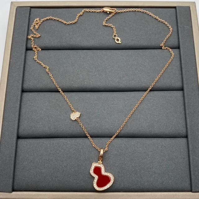 Gold Red Chain Heart-Shaped Pendant Necklace 6