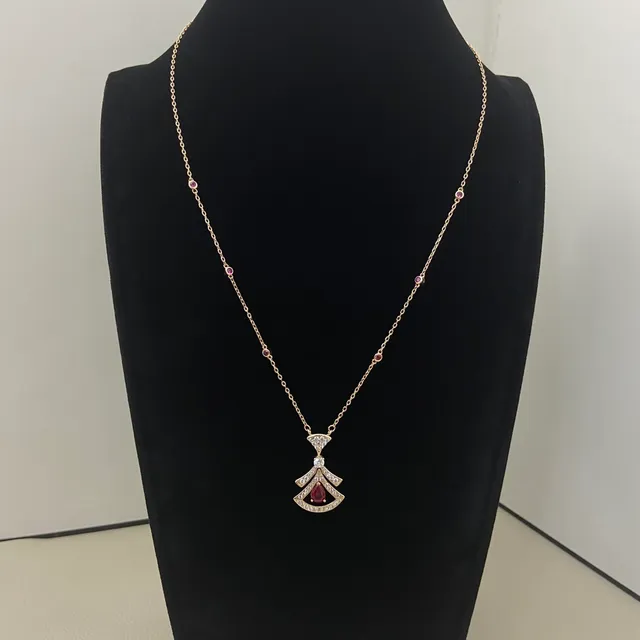 Gold Red Fan-Shaped Pendant Pavé-Set Clear Stones Necklace 6