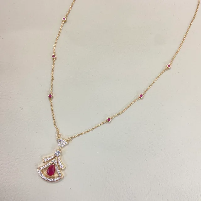 Gold Red Fan-Shaped Pendant Pavé-Set Clear Stones Necklace 2