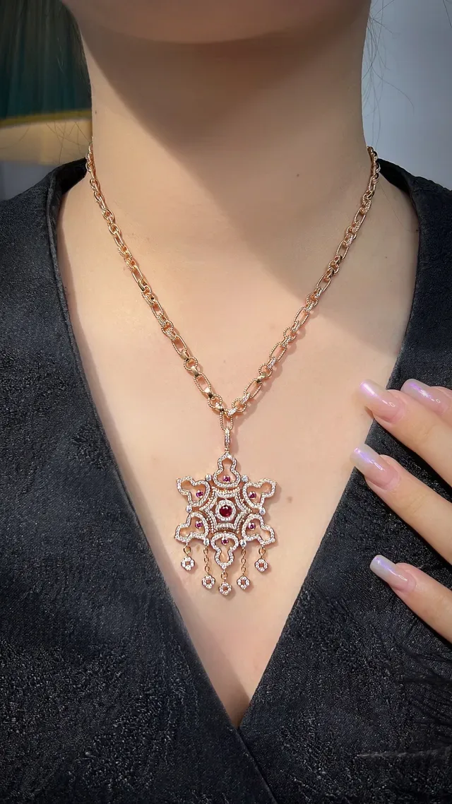 Gold Red Filigree-Inspired Openwork Pendant Necklace 4