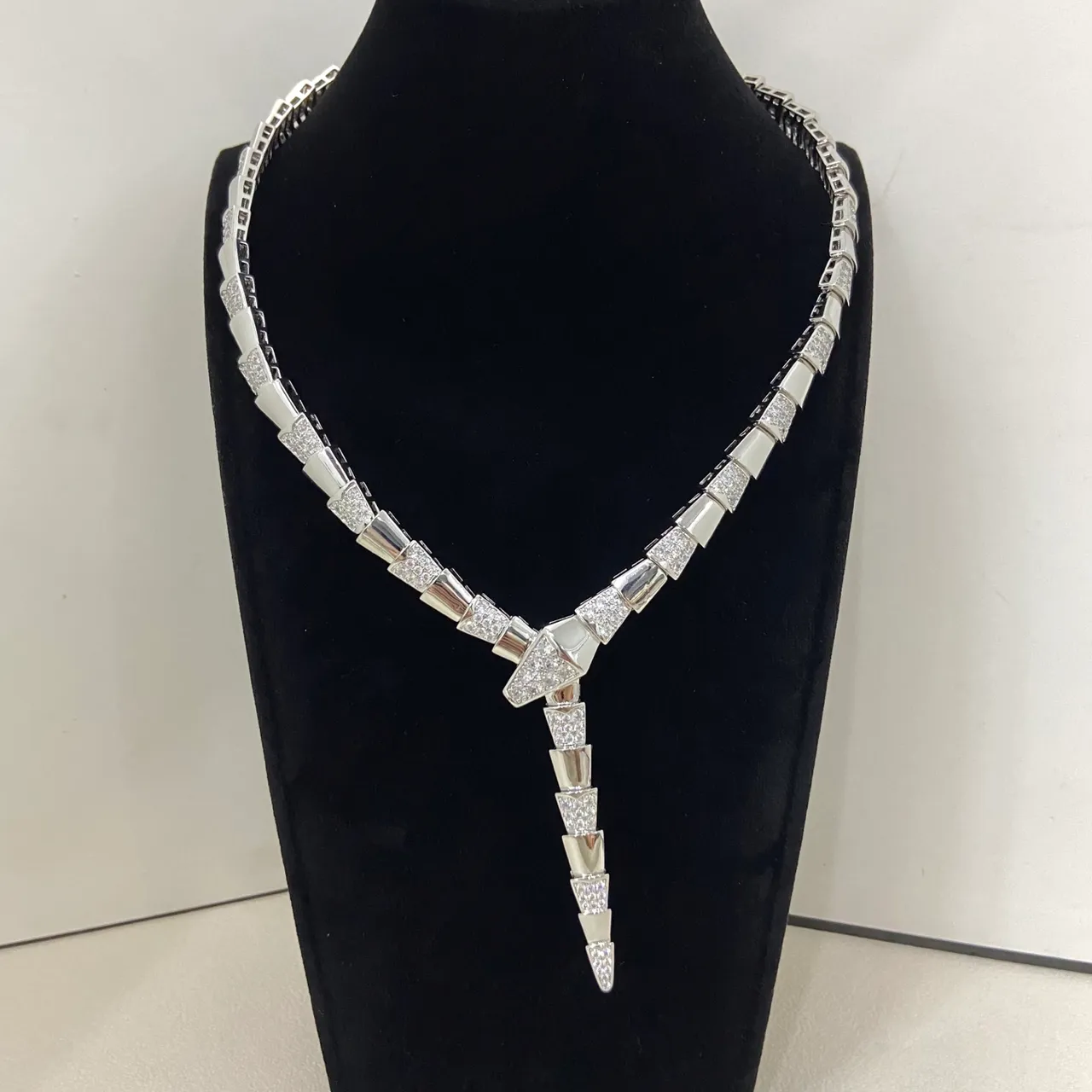 Gold Silver Articulated Segmented Chain Pavé-Set Stones Necklace 6
