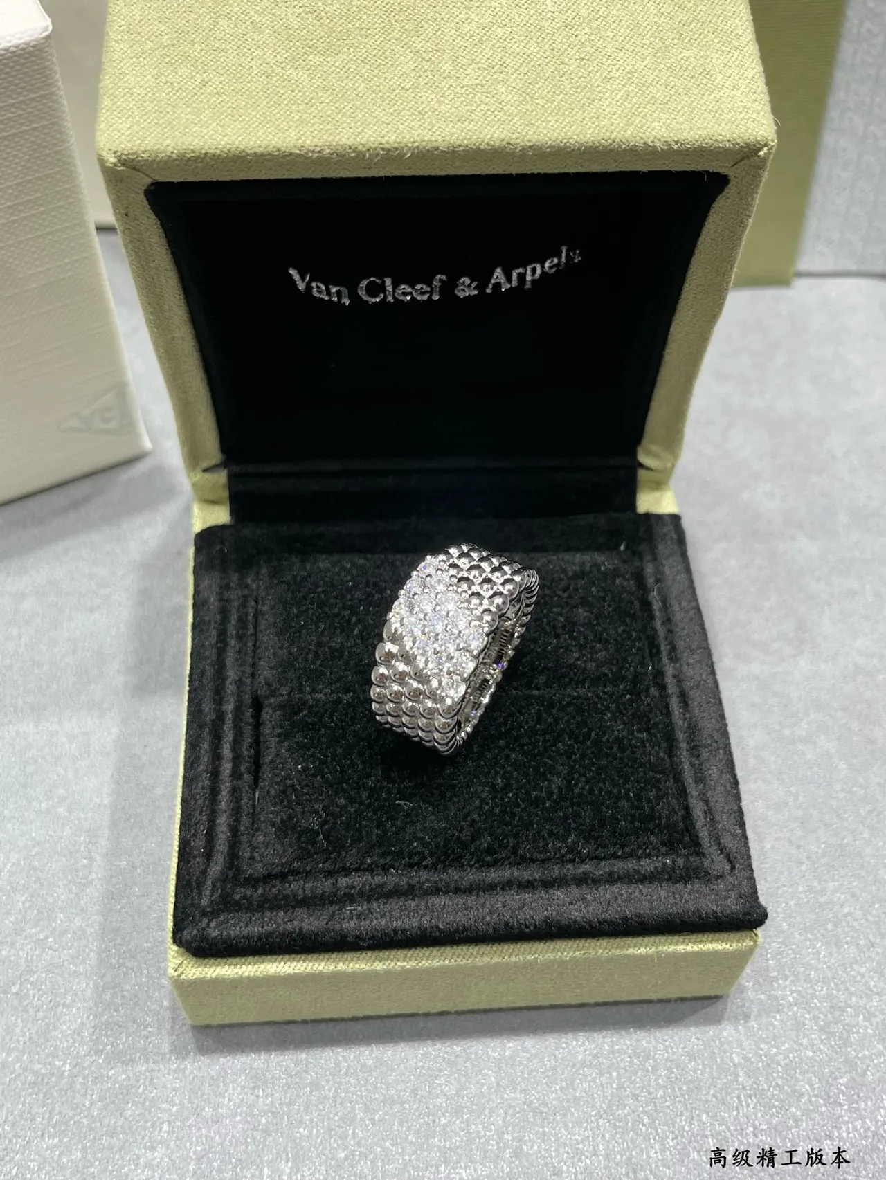 Gold Silver Beaded Band Pavé-Set Stones Ring 7