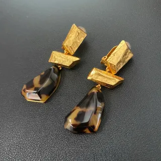 Gold-Tone Geometric Tortoiseshell Resin Drop Earrings
