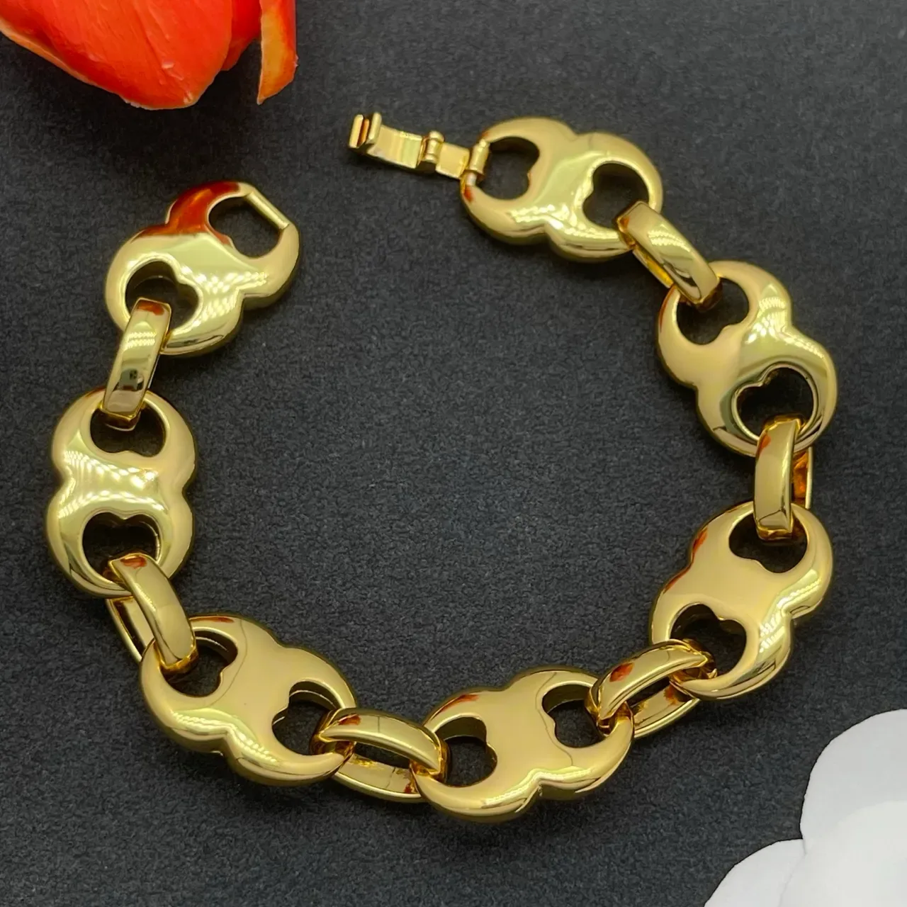 Gold-Tone Heart Cutout Chunky Link Bracelet 4