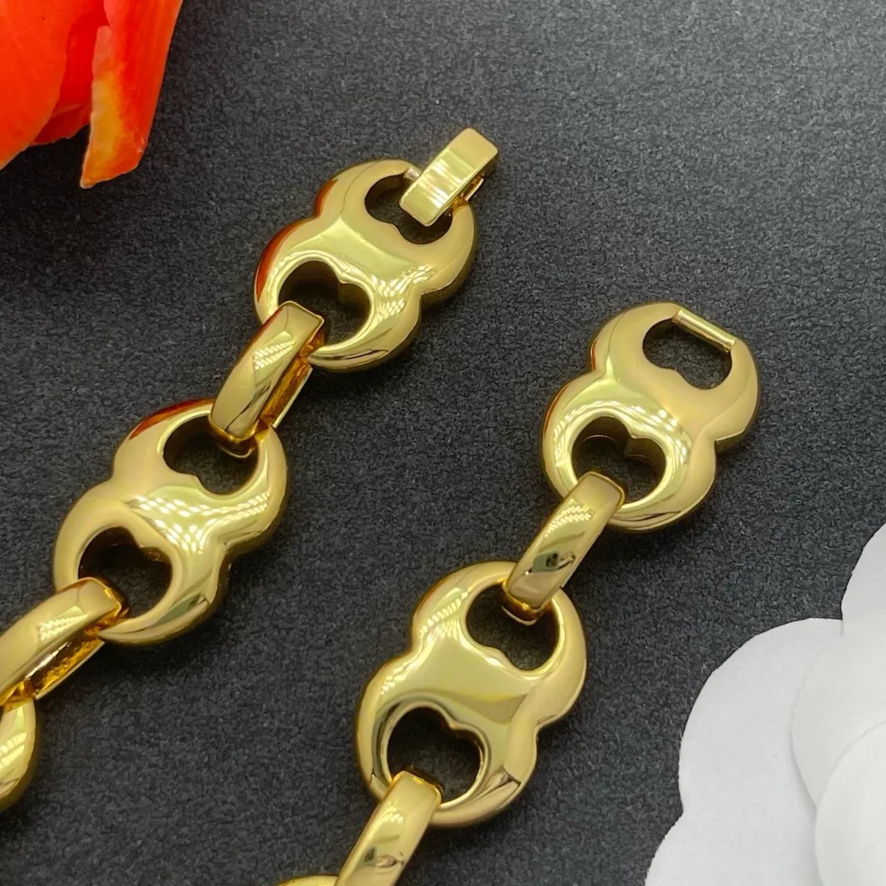 Gold-Tone Heart Cutout Chunky Link Bracelet 6