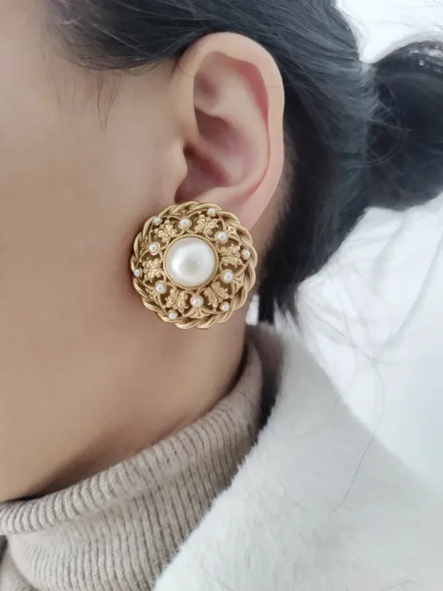 Gold-Tone Ornate Pearl-Embellished Circular Stud Earrings 3