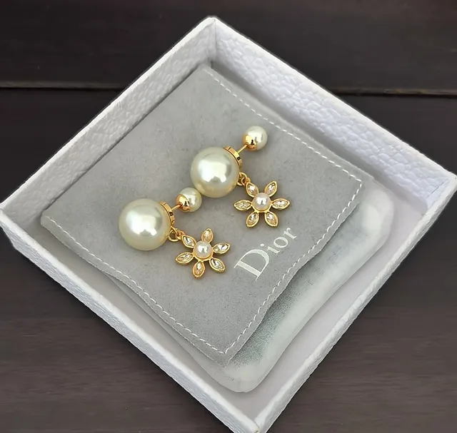 Gold-Tone Pearl and Crystal Floral Dangling Earrings 3
