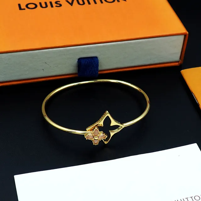 Gold-Tone Quatrefoil Floral Gemstone Bangle Bracelet 2