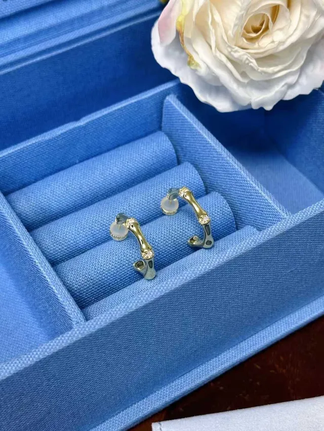 Gold Transparent Bamboo-Joint Motif Hoop Silhouette Earrings 7