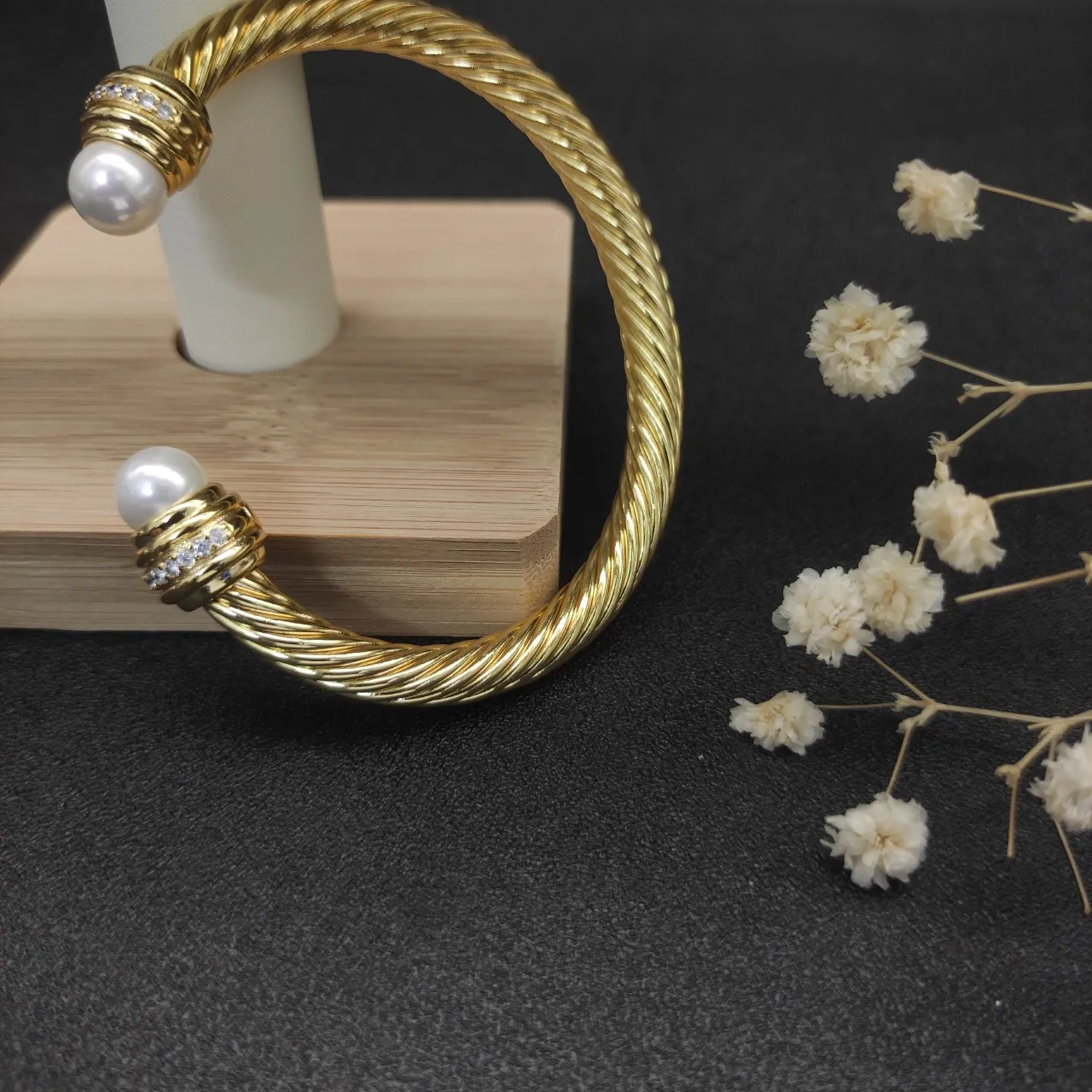 Gold White Twisted Rope Cable Pearl-Terminal Bracelet 6