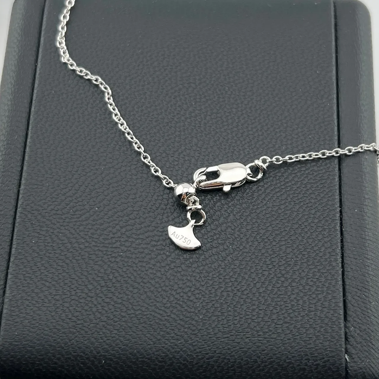 Graff Floral Pavé Diamond Necklace 2