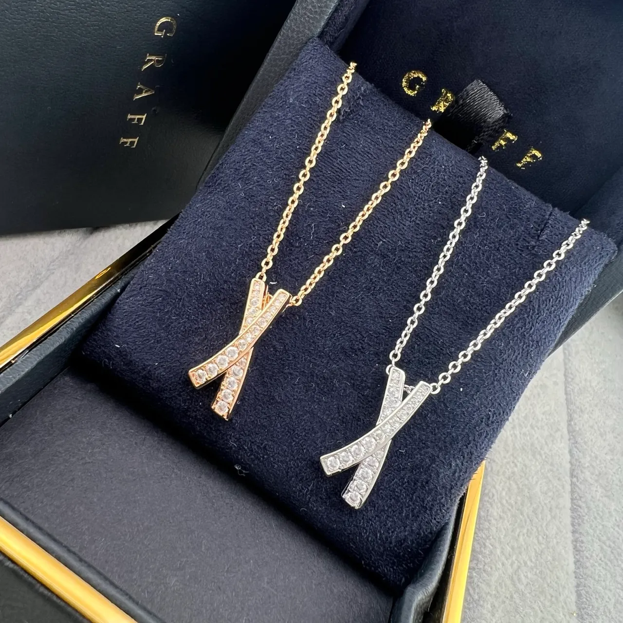 Graff Ouro Prata Pingente em forma de X dupla barra Pavé-Set pedras claras colar 6