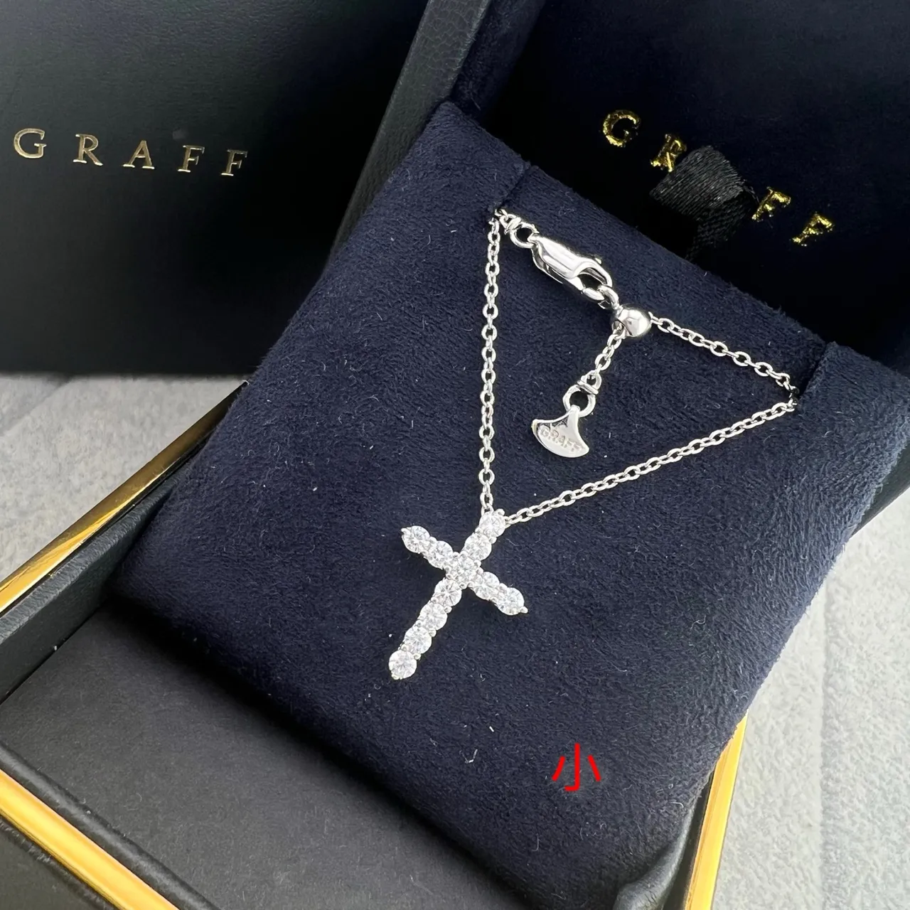 Graff Silver Gold Cross-Shaped Pendant Pavé-Set Round Stones Necklace 4