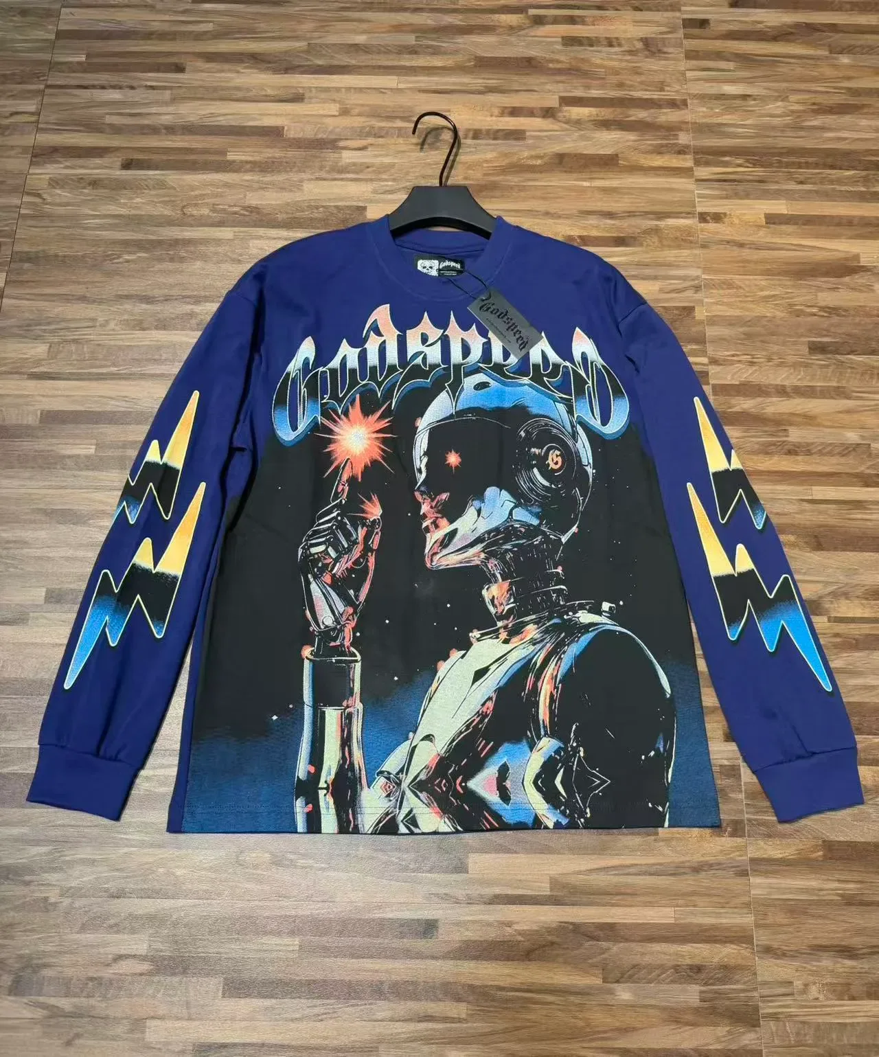 Graphic-Print Long-Sleeve Crewneck T-Shirt 6