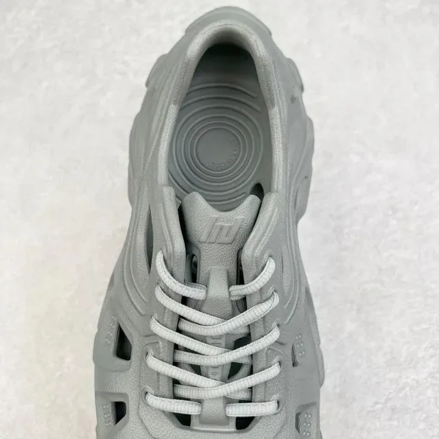 Gray Monolithic Molded Ventilated Lace-Up Sneaker 6