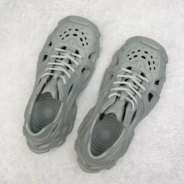 Gray Monolithic Molded Ventilated Lace-Up Sneaker 8