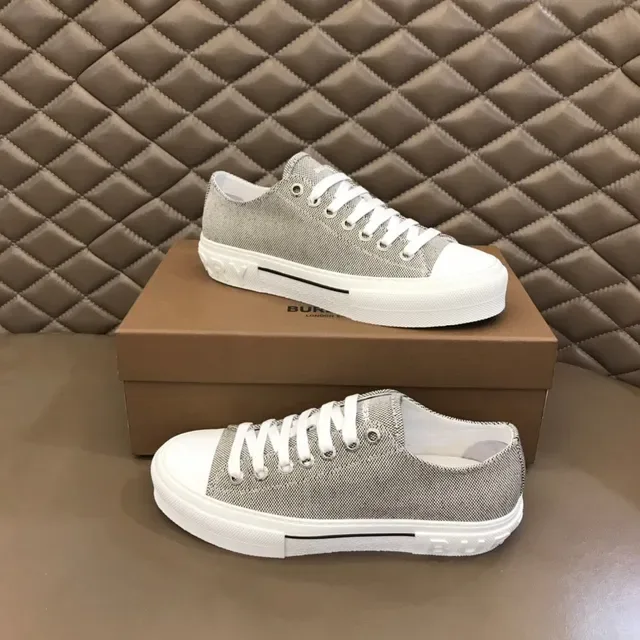 Gray White Low-Top Textured Canvas Upper Sneakers 8