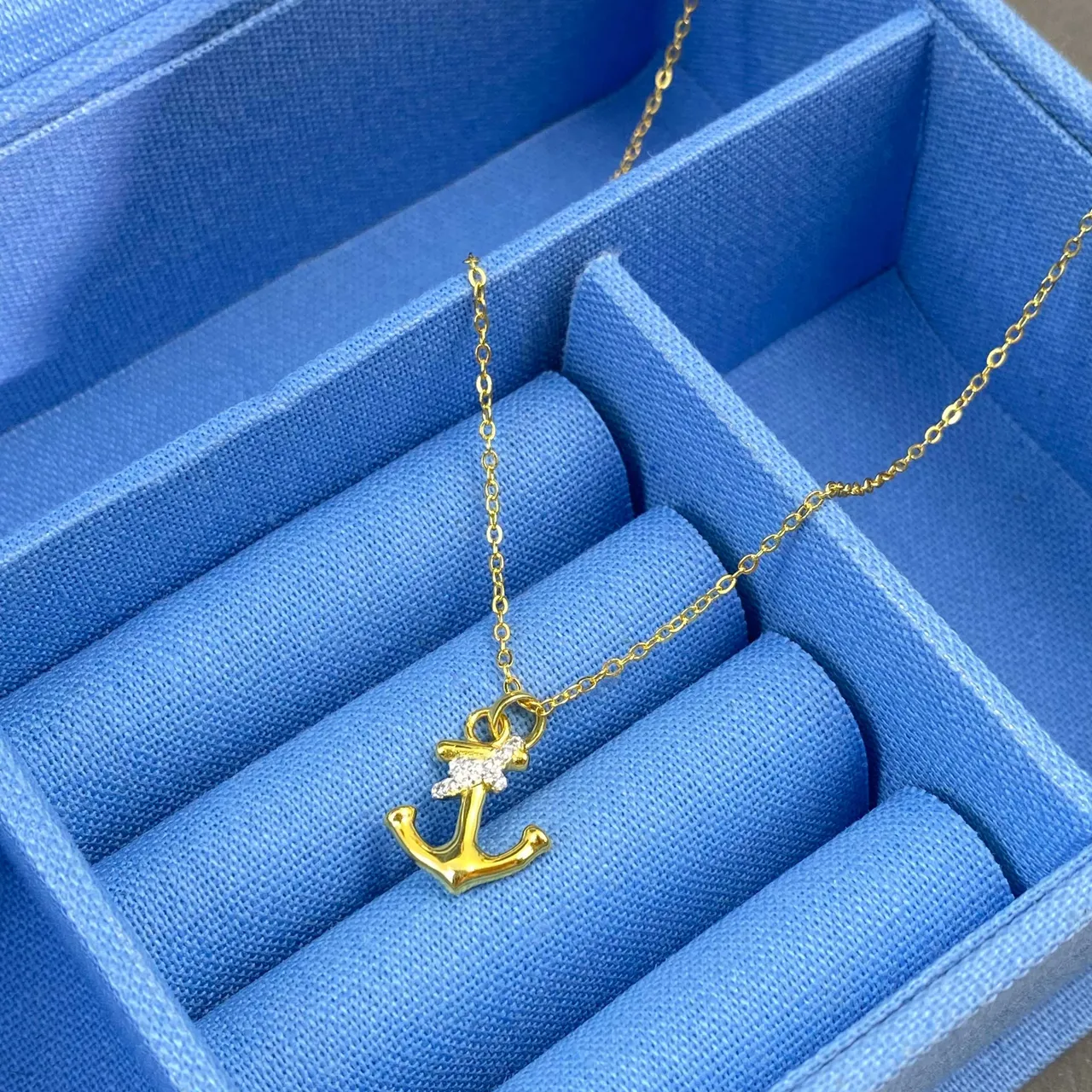 HEFANG Gold White Anchor Pendant Pavé-Set Stone Detail Necklace 9