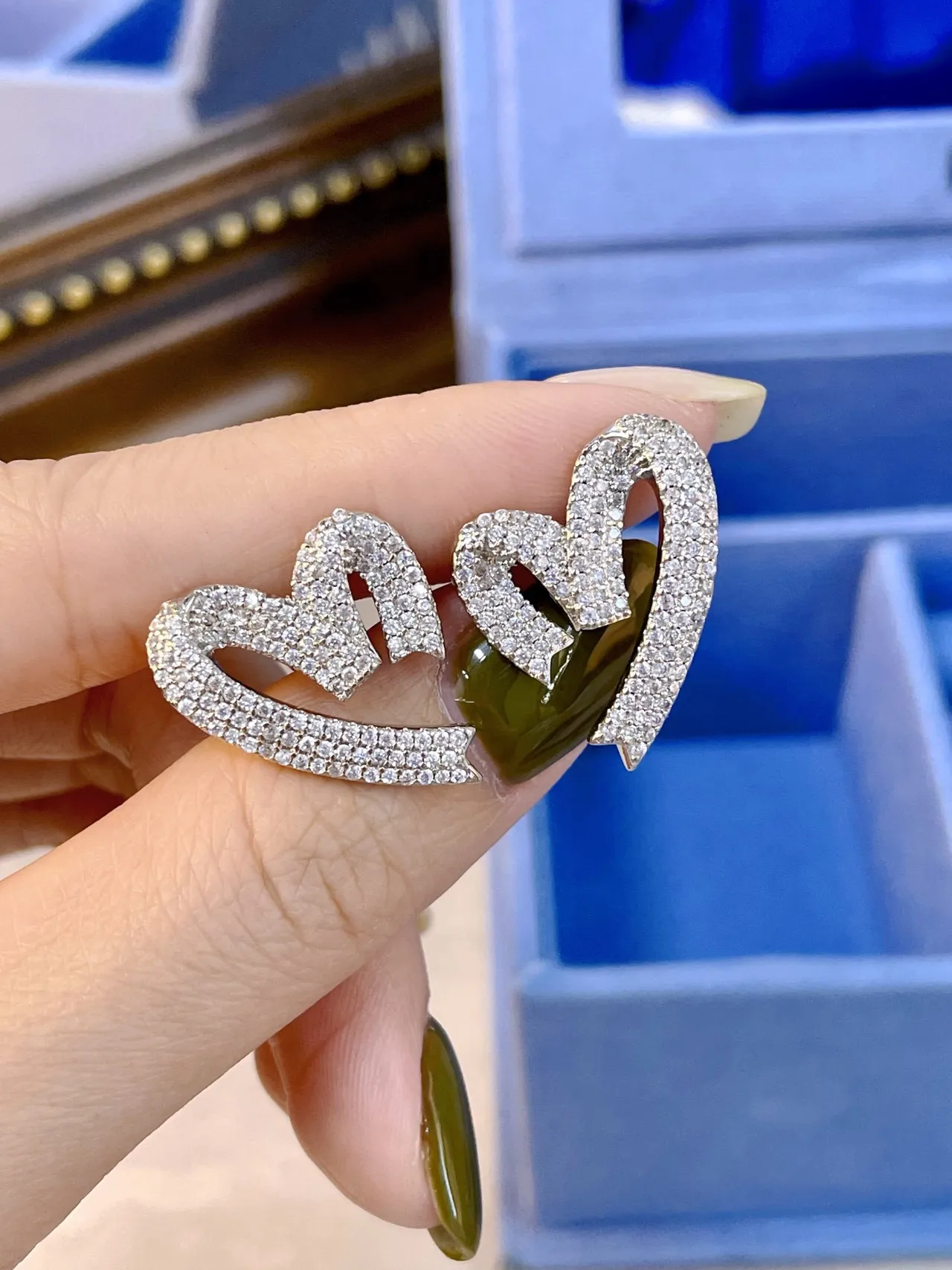 HEFANG Pavé Crystal Heart-Shaped Openwork Stud Earrings 5