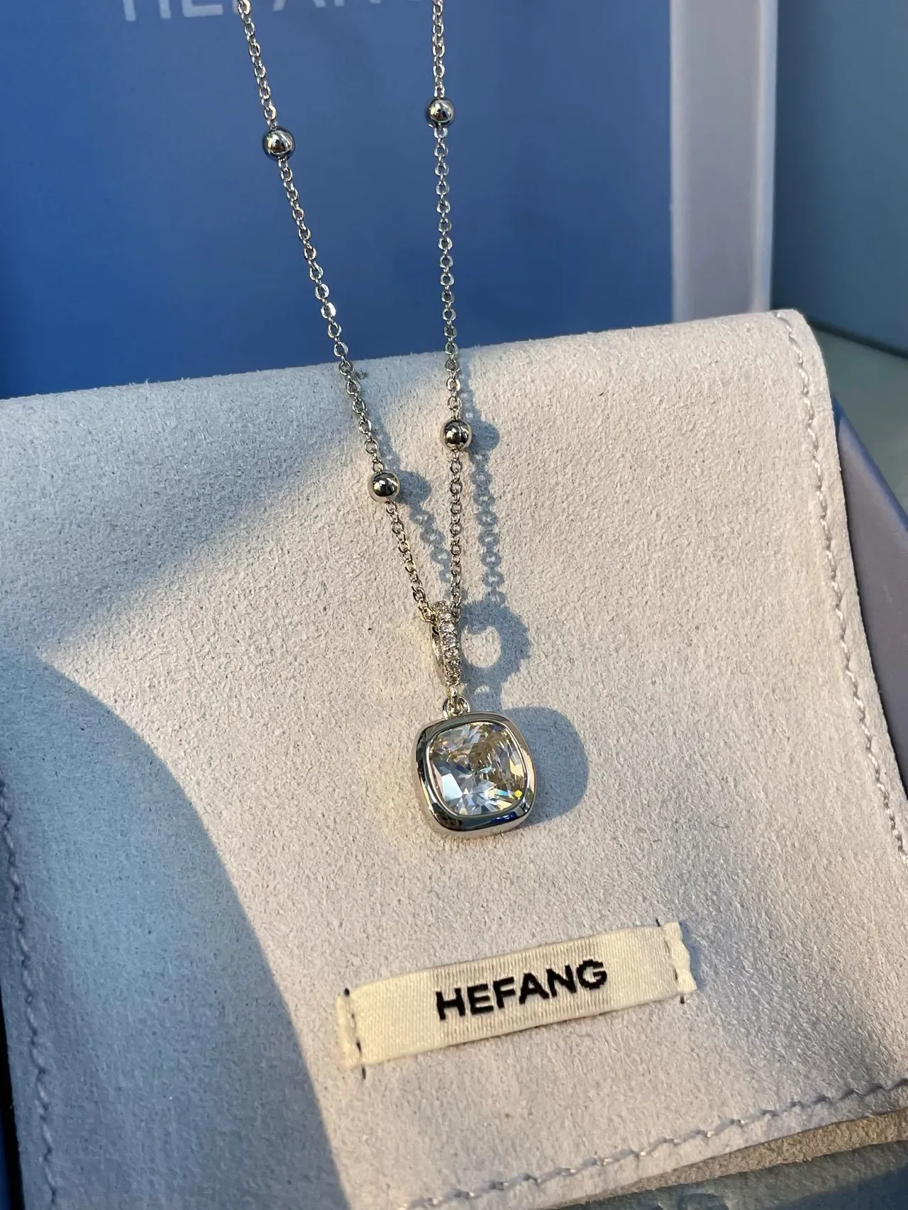 HERAND Cushion-Cut Bezel-Set Pendant Necklace 8