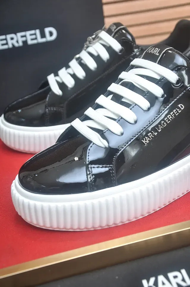 Karl Lagerfeld Glossy Black and White Ribbed Sole Lifestyle Sneakers 2