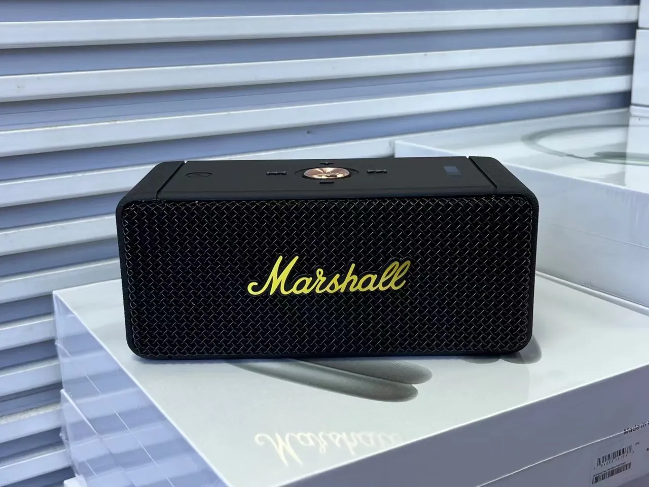 سماعة Marshall بيج ذهبي شكل مستطيل مضغوطة بنمط الماس شبكة معدنية 2
