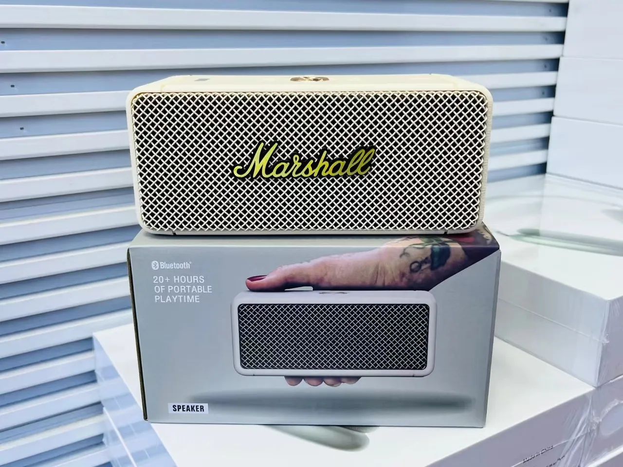سماعة Marshall بيج ذهبي شكل مستطيل مضغوطة بنمط الماس شبكة معدنية 3