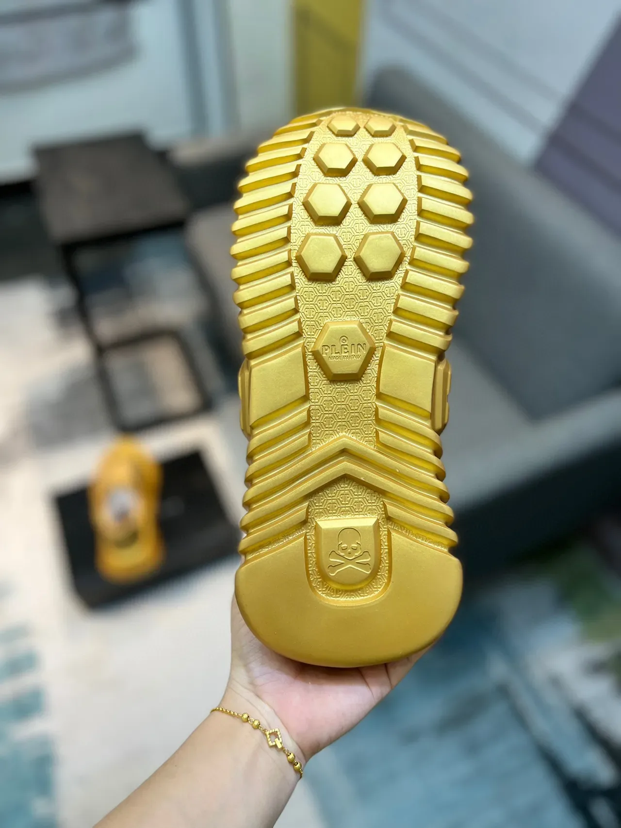 Metallic Gold Low-Top Platform Sneaker 8