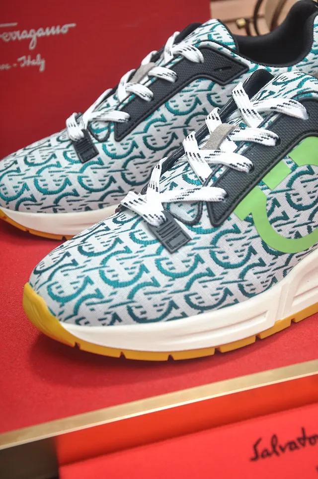Multicolor Green Patterned Textile Upper Circular Lime Logo Sneakers 8