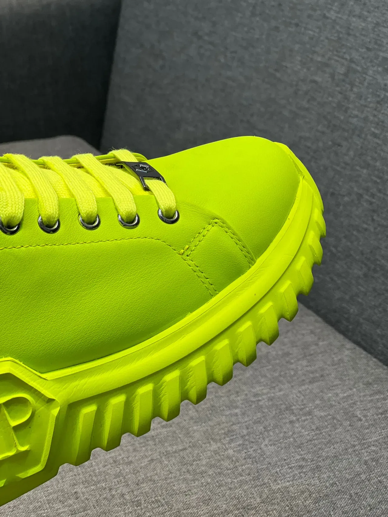 Sneakers lifestyle à lacets monocromatiques en vert lime néon 3
