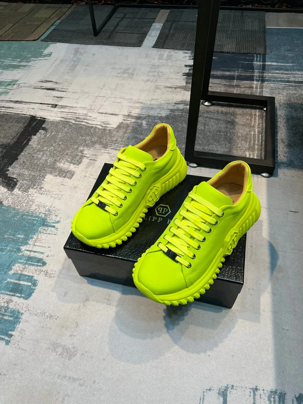 Sneakers lifestyle à lacets monocromatiques en vert lime néon 4