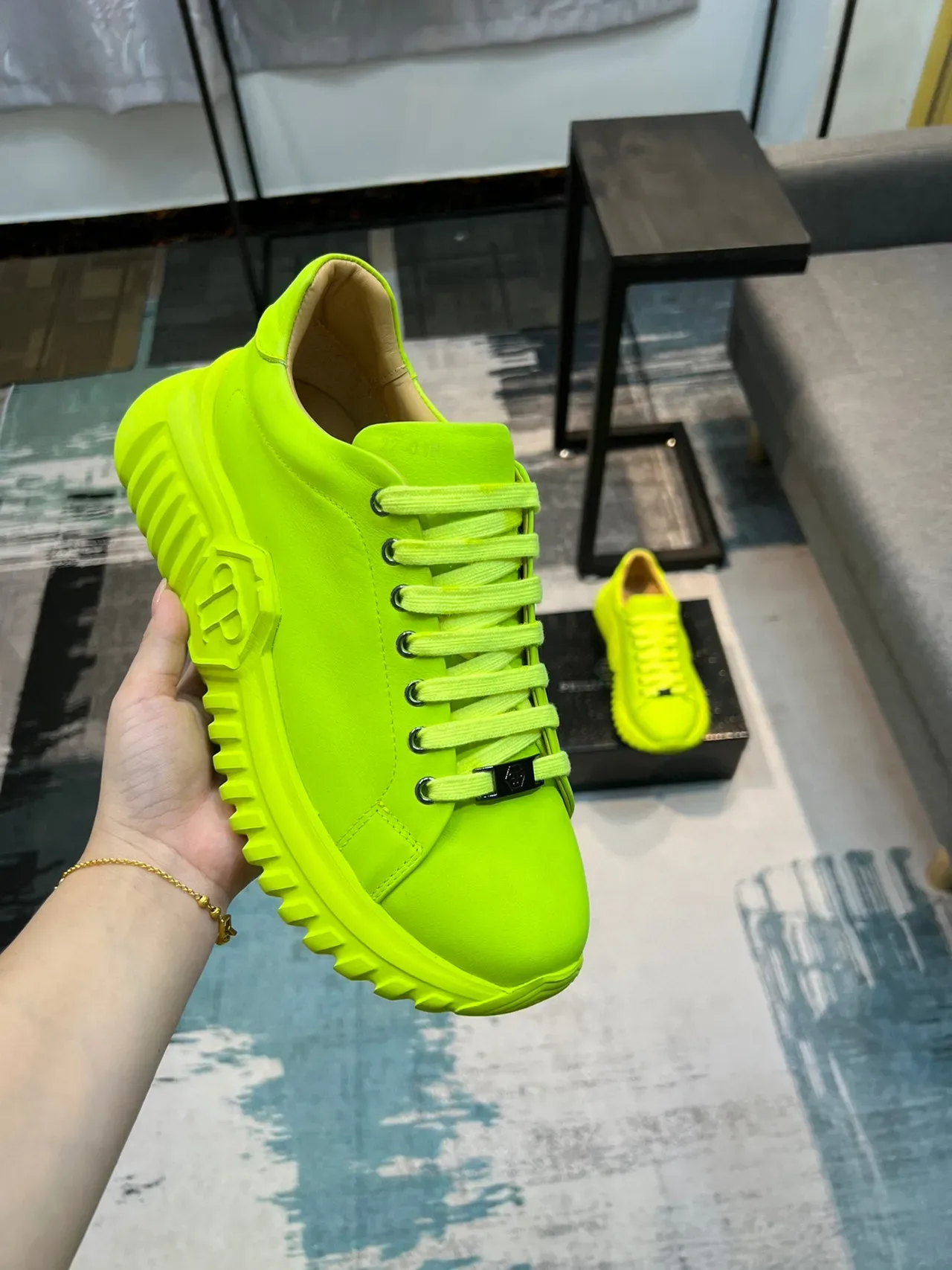 Sneakers lifestyle à lacets monocromatiques en vert lime néon 6