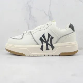 Off-White creme e preto NY Logo tênis plataforma
