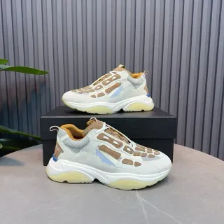 Off-White حذاء رياضي كاجوال سميك بألوان كريمي و بني و أزرق
