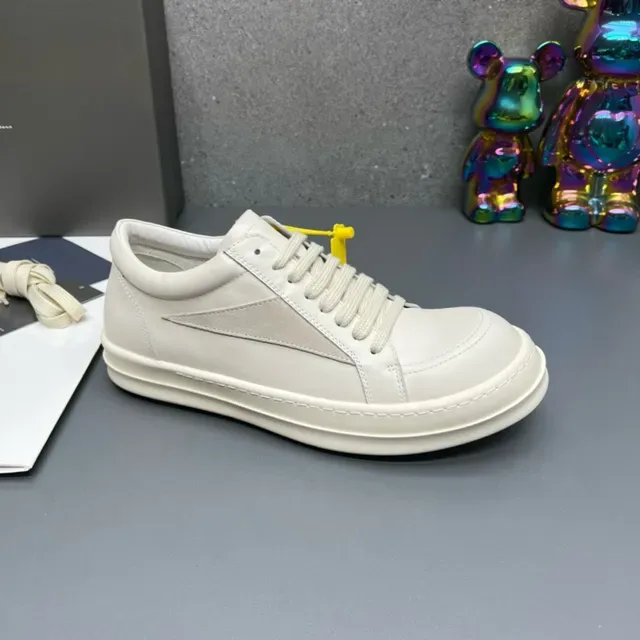 Off-White Leather-Suede Panelled Low-Top Lifestyle Sneakers 7
