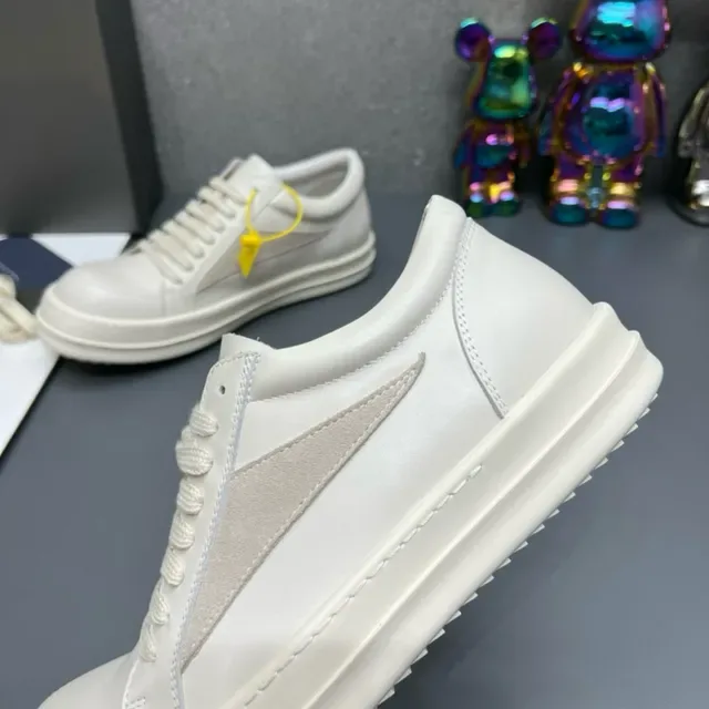 Off-White Leather-Suede Panelled Low-Top Lifestyle Sneakers 8