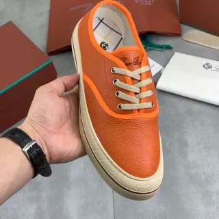 Tênis lifestyle de couro com textura de granule laranja, de baixo corte