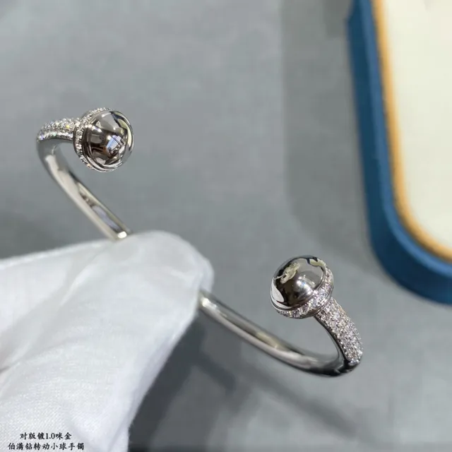 Pavé-Set Dome-Topped Bangle and Quatrefoil Chain Bracelets 4