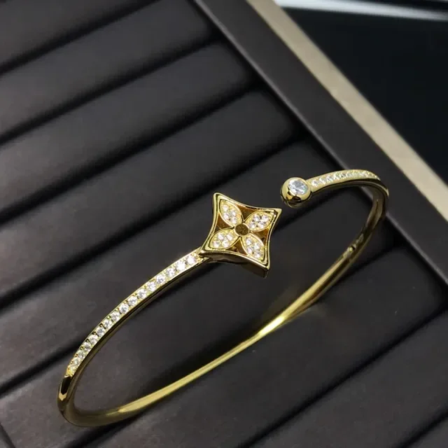 Pavé-Set Quatrefoil Motif Open Bangle Bracelets 2
