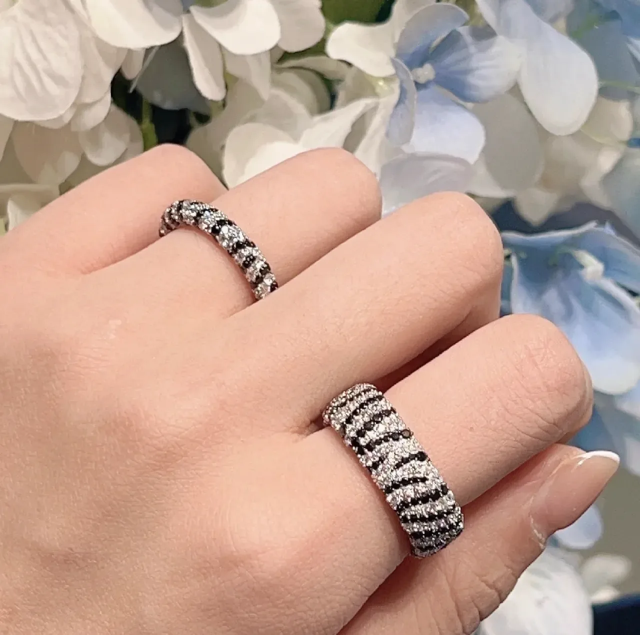 Pavé-Set Two-Tone Wide Band Ring 3