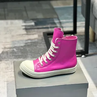 Tênis de couro rosa e creme com cano alto
